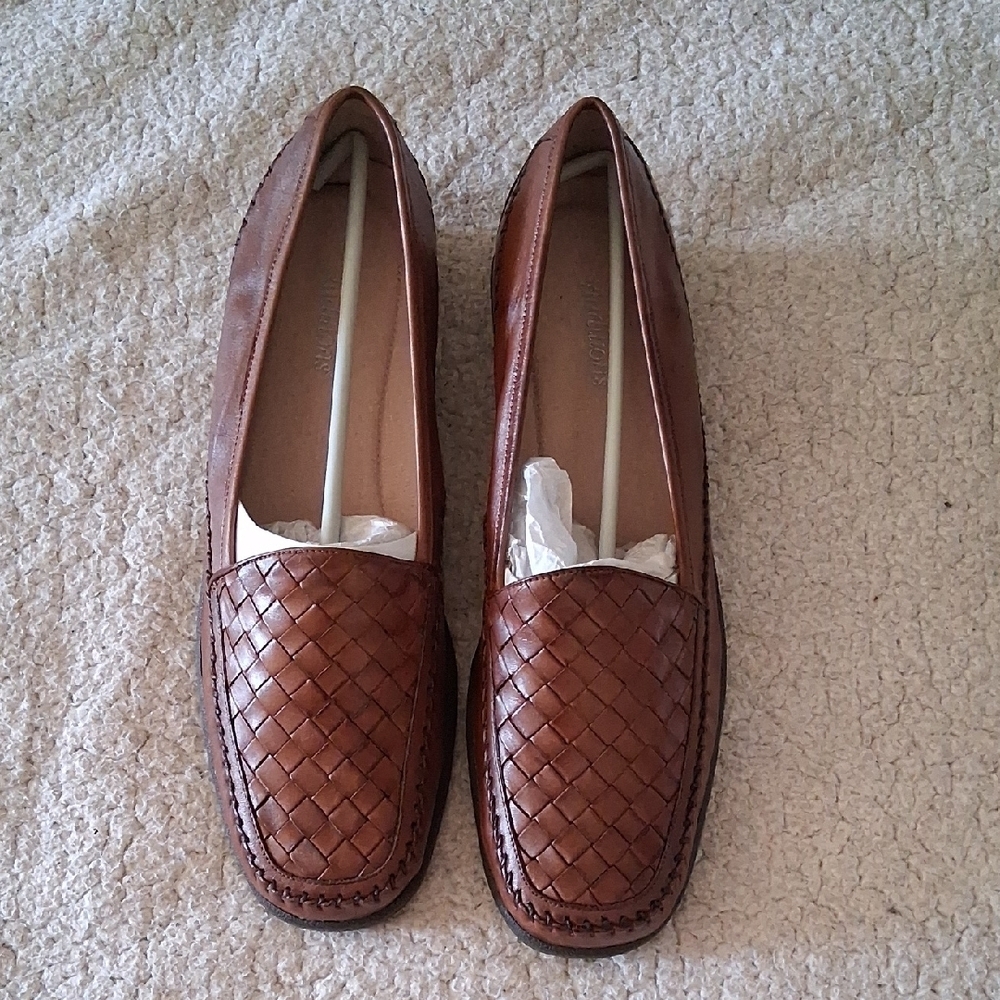 New Auditions Token Coppertone Classic Leather Slip-Ons